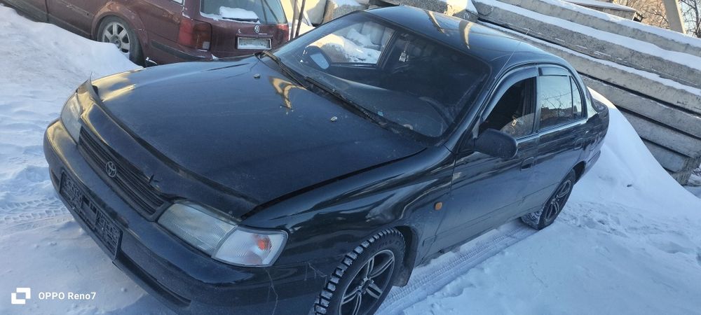 Тойота Карина е по запчастям
