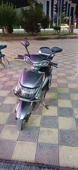 Элэктро скутер новый