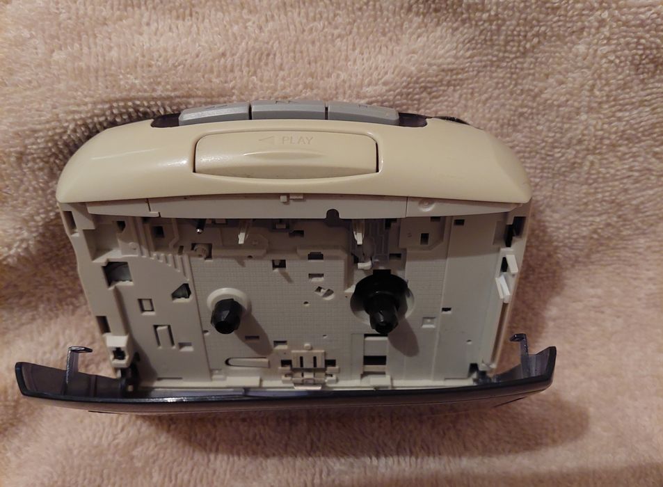 Уокмен AIWA с радио