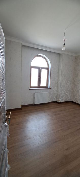 Malika atrofida evro Katej sotiladi