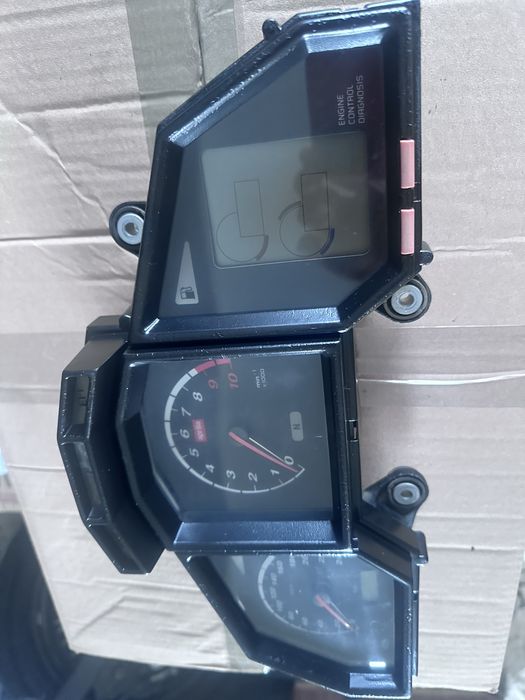 Bord Aprilia Caponord 1000