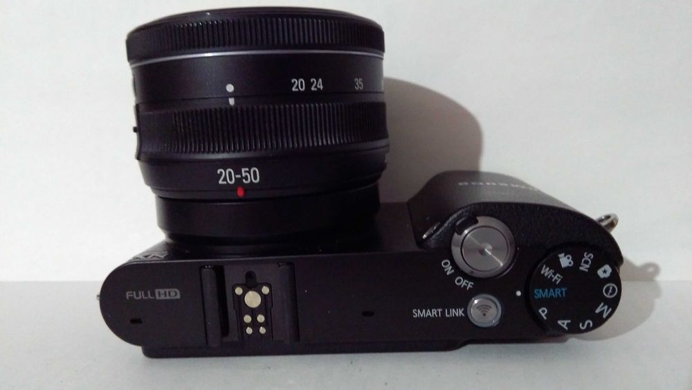 Фотоаппарат Samsung NX1000