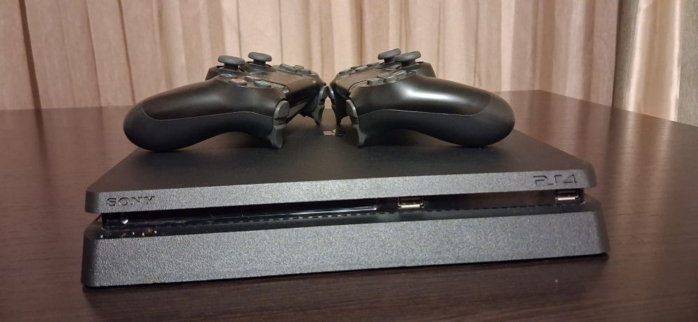 Playstation 4 на 1тб памяти