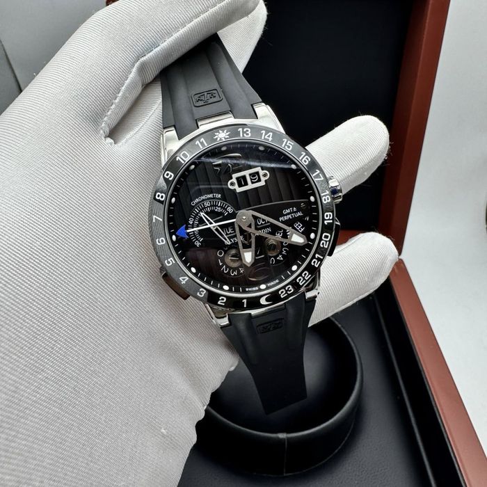 Ulysse Nardin Gmt - Perpetual Calendar Black ( ETA )