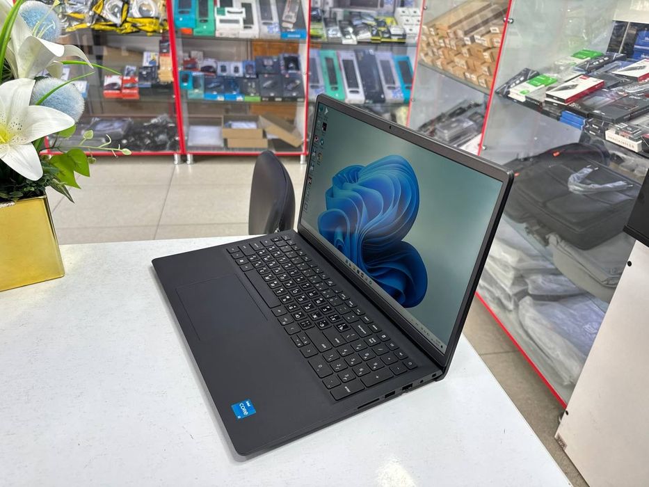 Dell i3-12 avlod ddr4 8/256 Samsung SSD Nvme FHD IPS holati ideal