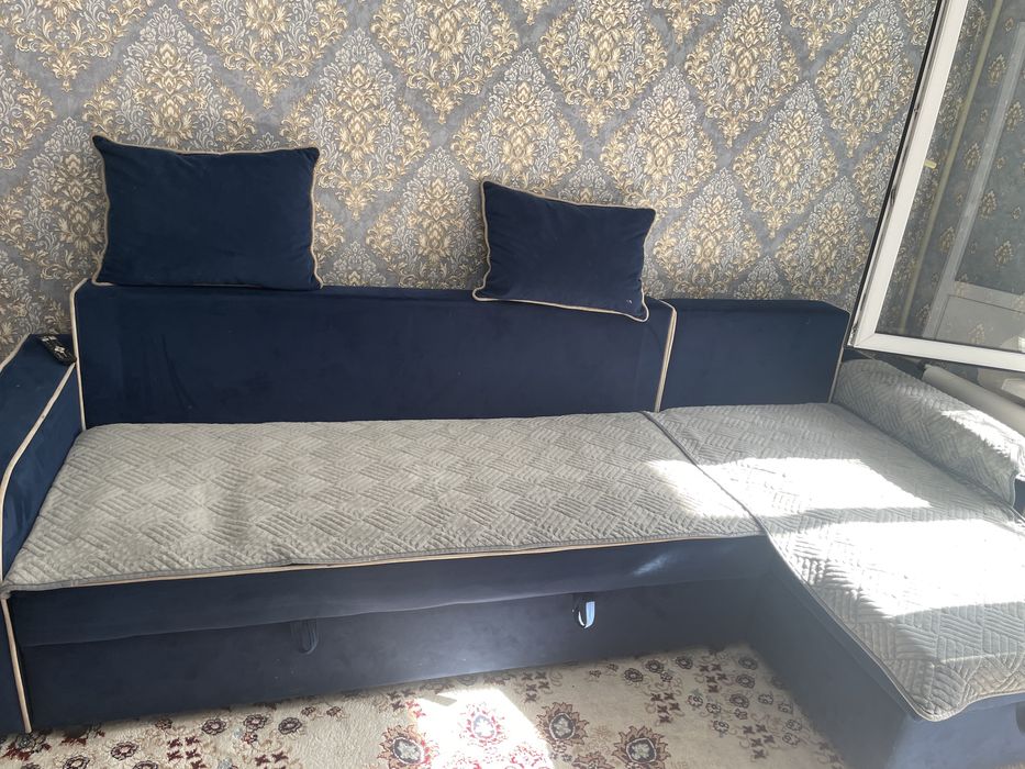 Срочно продам диван