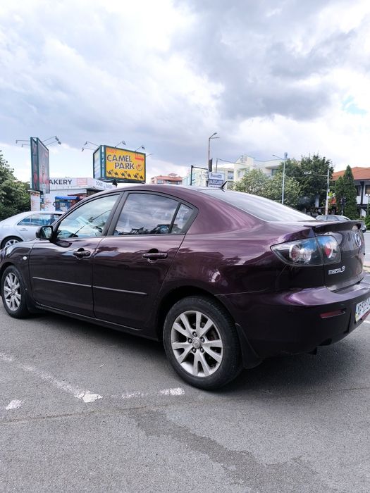 Продавам mazda 3 на украинската регистрация