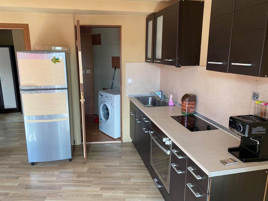 Дава се под наем Тристаен апартамент в Пловдив, Център - 85 кв.м за 400 € - Снимка #1