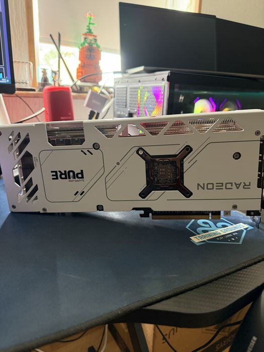 Placa Video SAPPHIRE pure AMD RX7700XT 12 GB 192 BIT