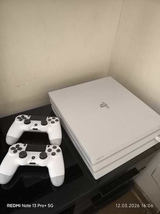 PS4 pro 1 terabayt