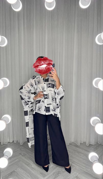 Женский Костюм .