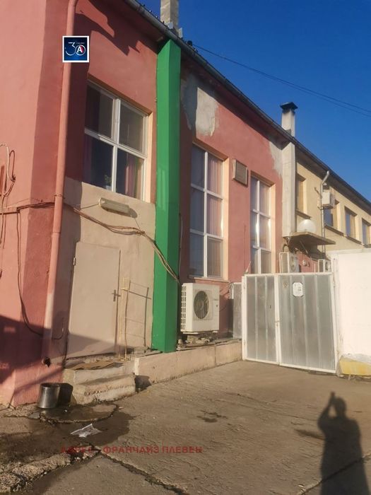 Продава се Заведение в Плевен, Индустриална зона - 293 кв.м за 854 €/кв.м - Снимка #2