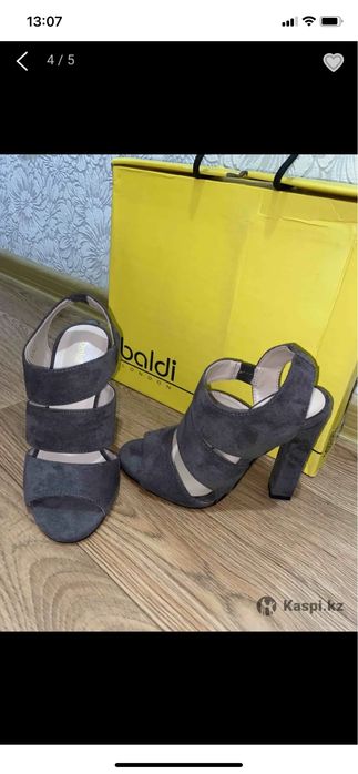 Продаю новые босоножки Baldi