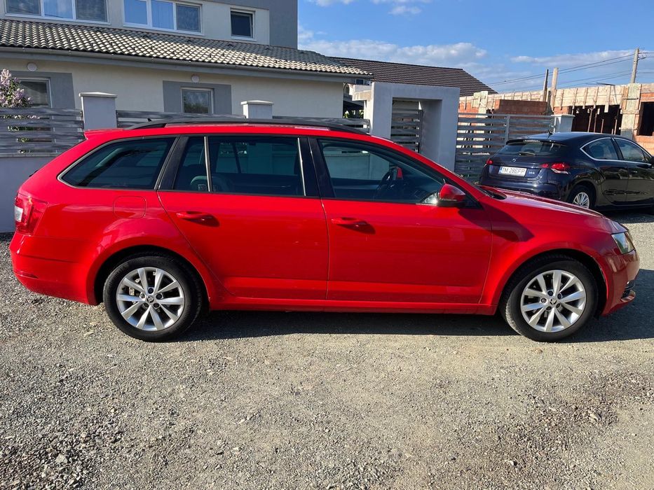 Skoda Octavia automată, preț +tva