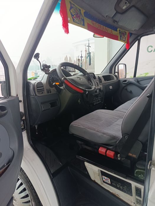 Vând Mercedes sprinter 311 .2.2 din 2005.