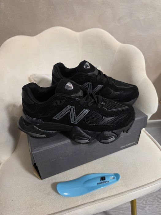 Adidași New Balance 9060
