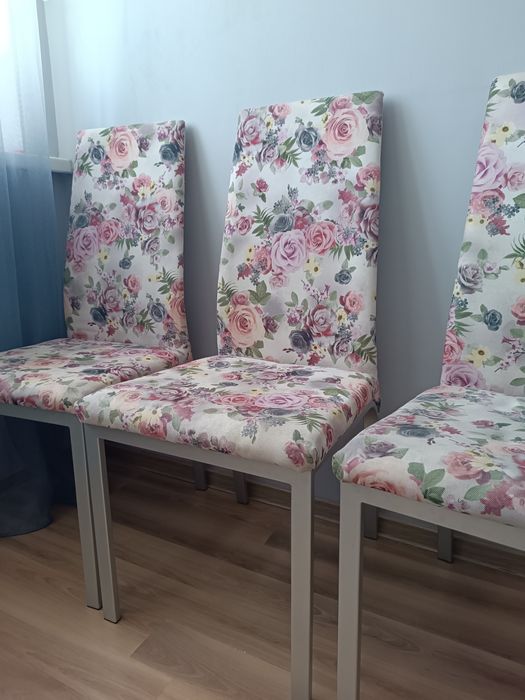 Продам стулья кухонные