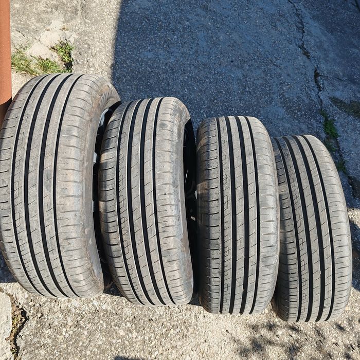 215 55 17 Летни гуми Goodyear Efficient Grip Performance