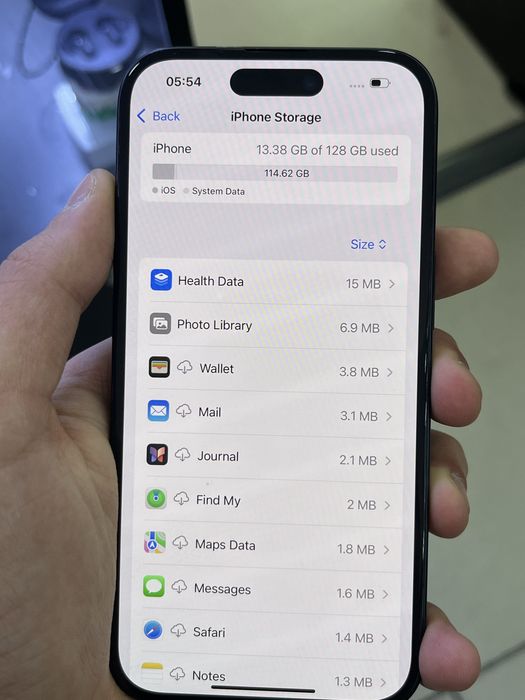 Продам Iphone 15 128Gb