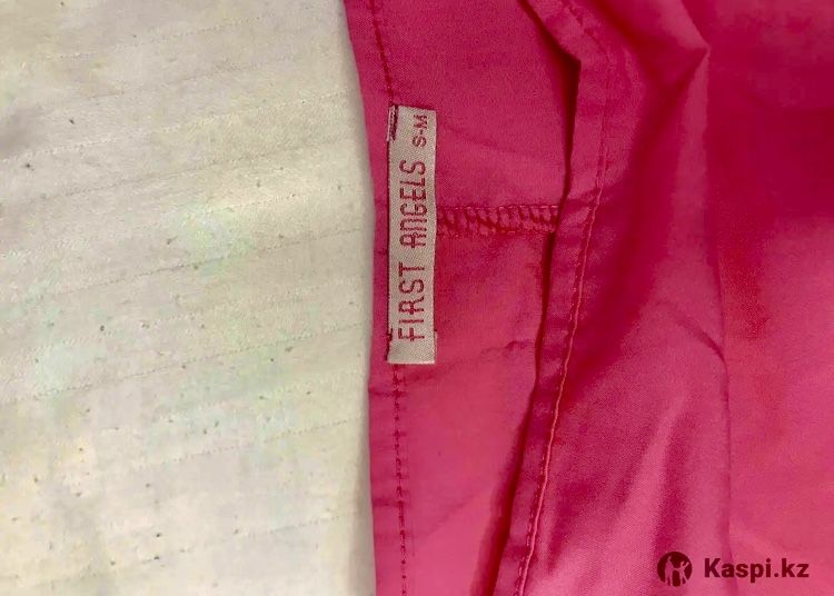 Летнее розовое платье.