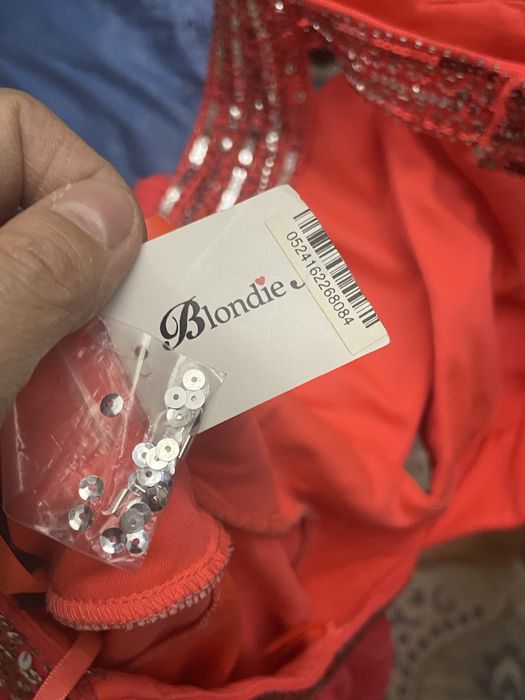 Продам платья для бальных танцев