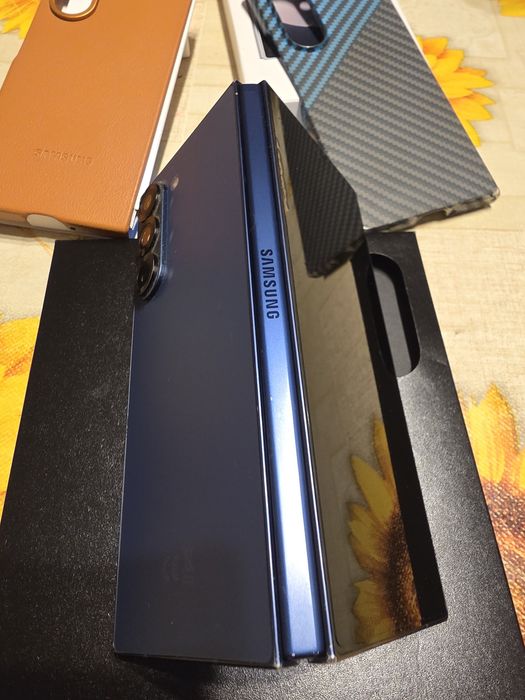 Samsung Galaxy Z Fold 6 256GB Гаранция