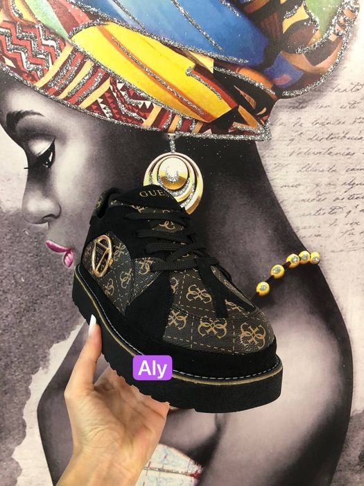 Adidasi guess cu saculet!38!39!40!41
