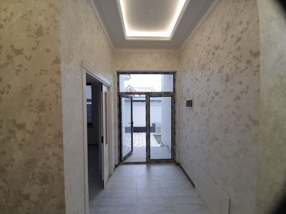 Дом 2 соток, 5 -хона. Кухня, подвал. Пишган гишт.  200 МТ масчит