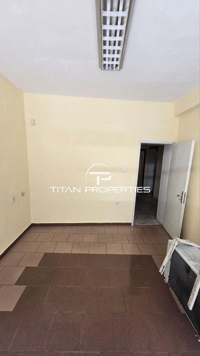 Дава се под наем Офис в Пловдив, Мараша - 74 кв.м за 650 € - Снимка #6