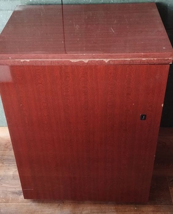 Тумбы для швейных машин