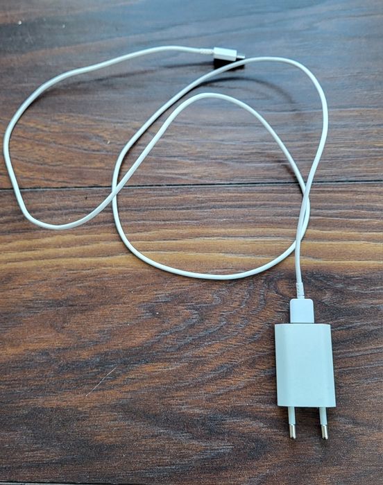 Adaptor Apple si cablu