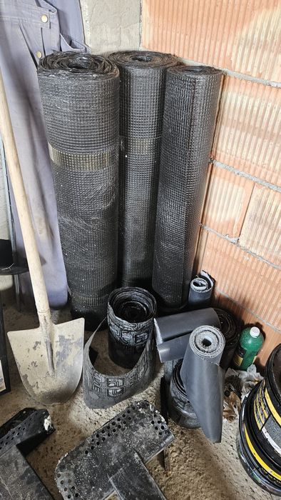 Vand membrane bituminoase