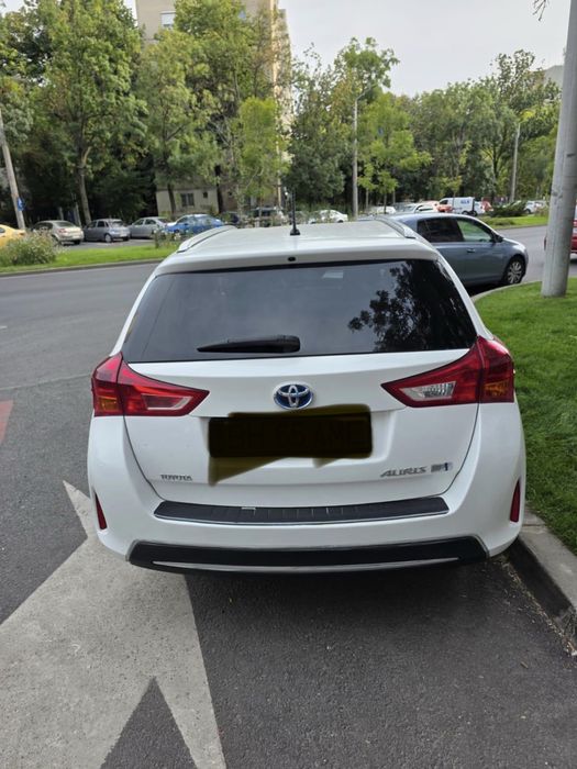Toyota Auris Hybrid + GPL