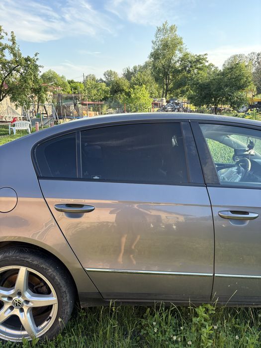 Usi passat b6 berlina