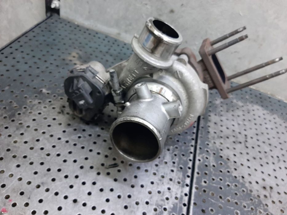 turbina  f1agl411  2.3 hpi  euro 6  iveco daily 6   5802377343  877675-0001