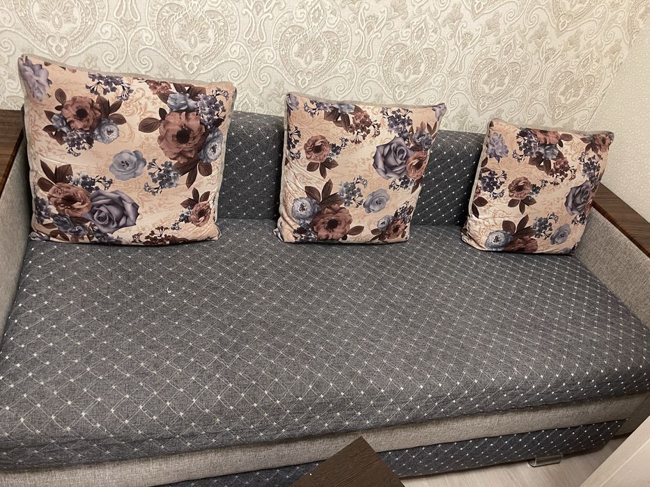 Продам диван раскладной