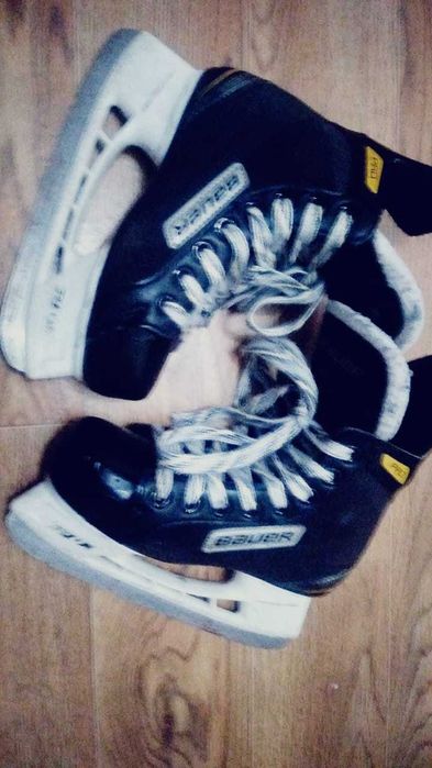 Коньки хоккейные Bauer pro детские