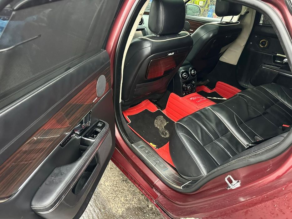 Dezmembrari Jaguar XJ 2014 / 3.0 Diesel