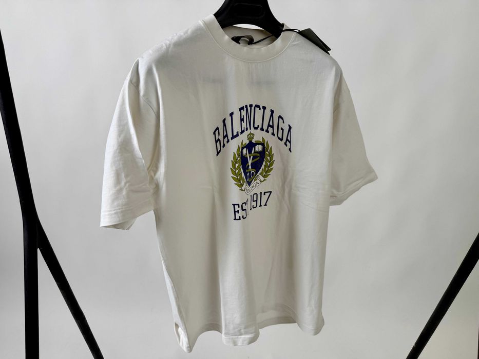 Тениска Balenciaga