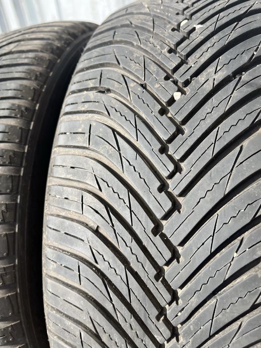 4 бр. всесезонни гуми 225/50/18 Maxxis DOT 2522 5,5-6 mm