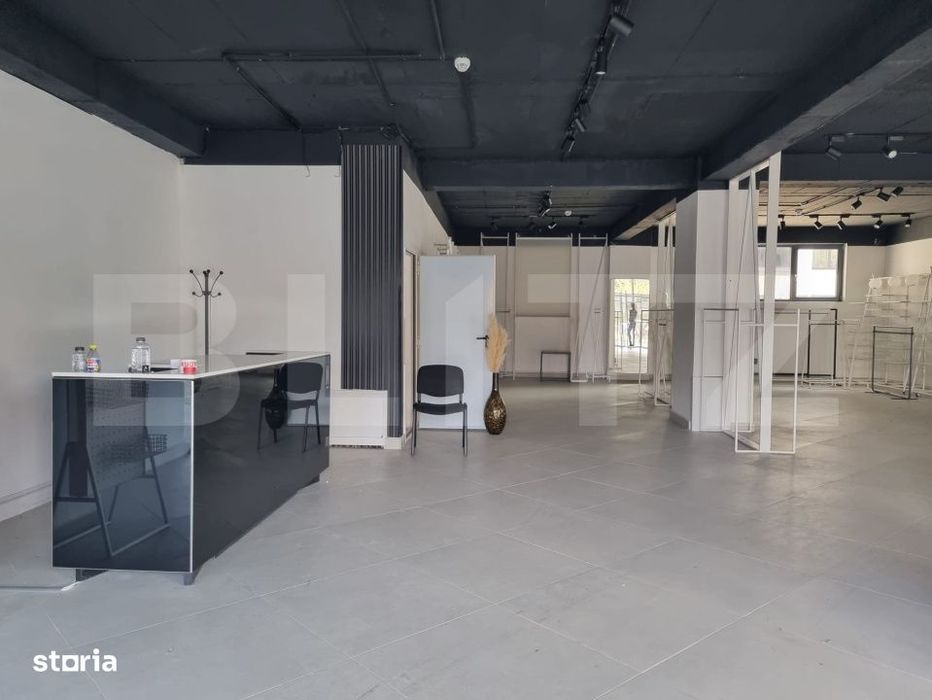 Spatiu comecial pentru showroom, 375 mp, bloc nou, zona Corneliu Copos