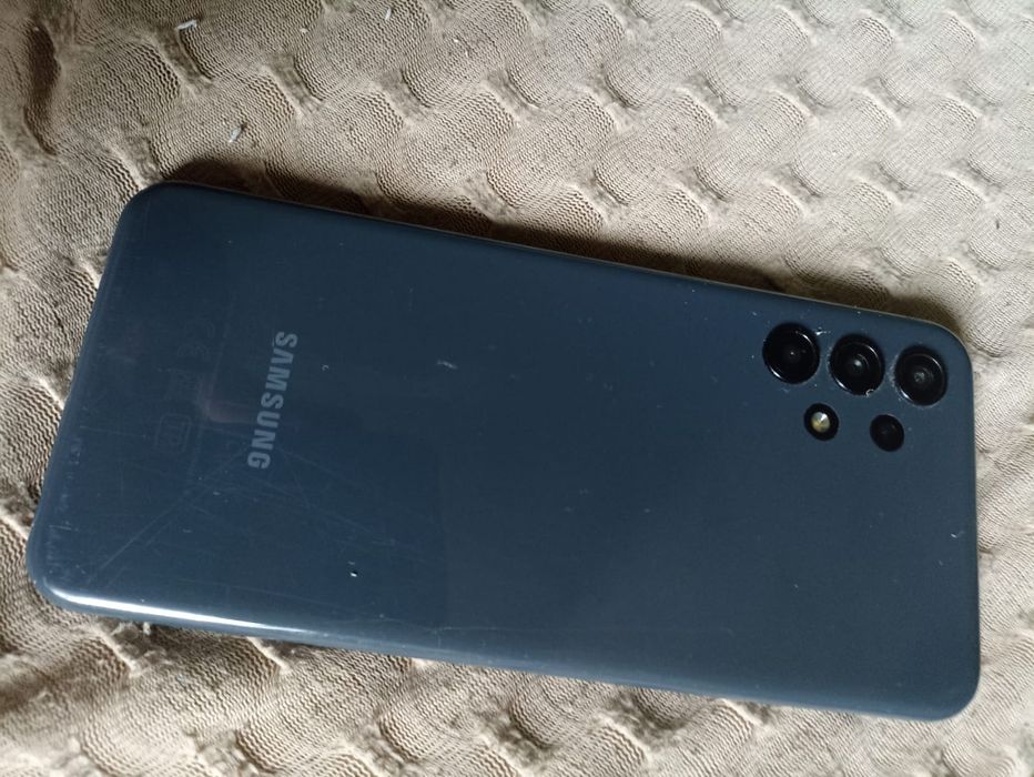 Samsung A13 на 64/4 гб