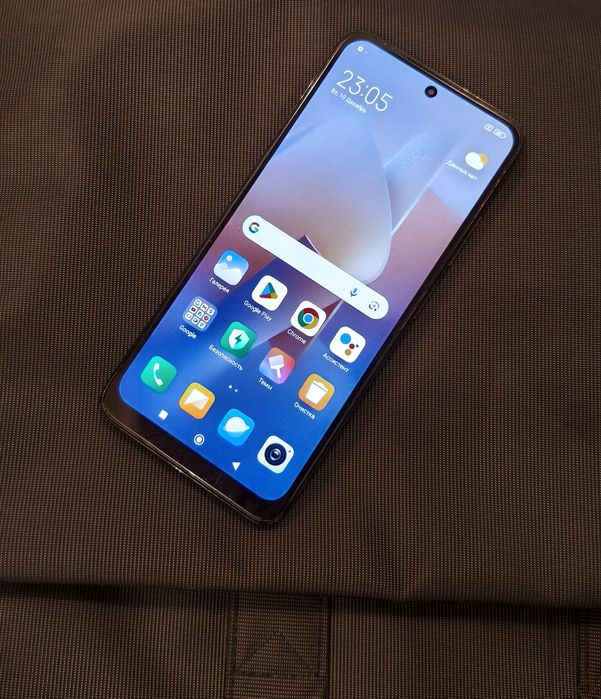 Смартфон Xiaomi 8/128 ГБ