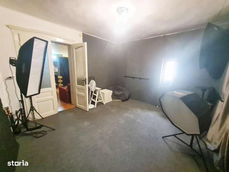 Spațiu Comercial / Apartament 2 Camere cu Vitrină - Cal. Romanilor