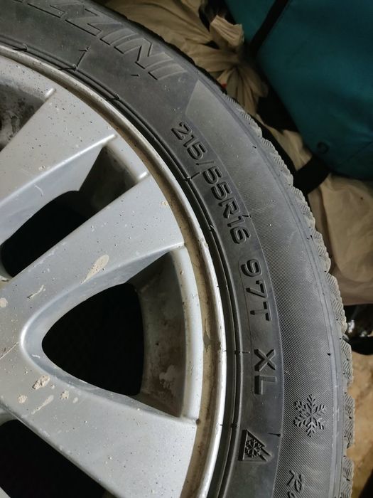 Продам резину с дисками от BMW E36 R16