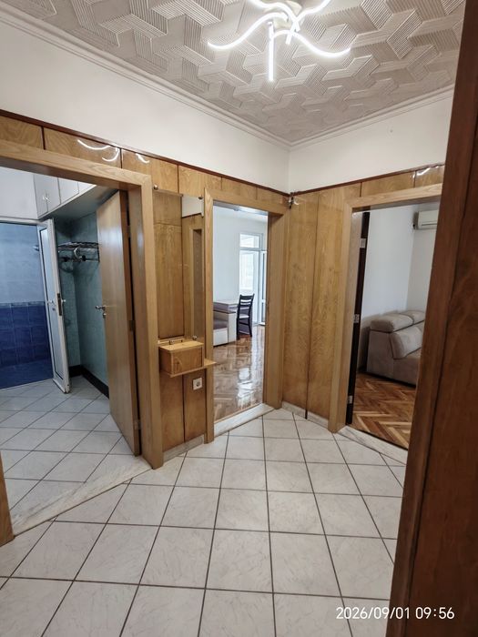 Дава се под наем Тристаен апартамент в Варна, Зимно кино Тракия - 220 кв.м за 900 € - Снимка #20
