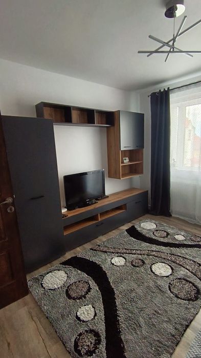 Închiriez apartament ultracentral