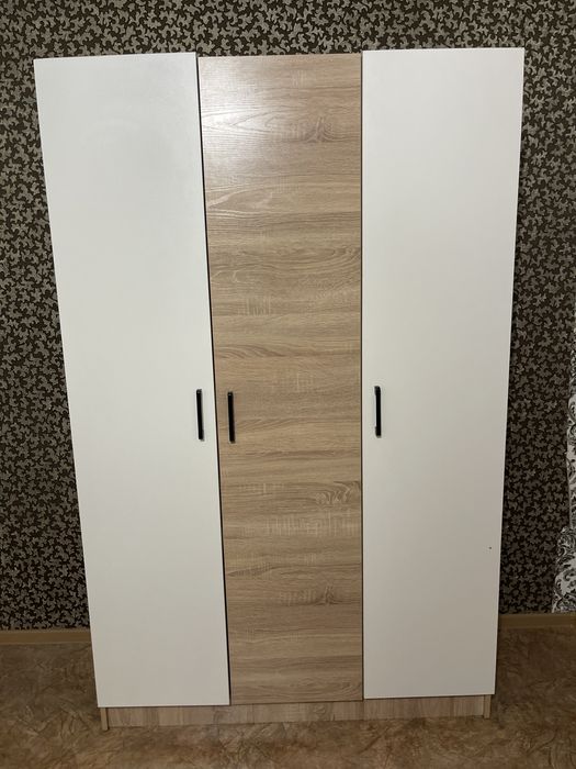 Продам Шкаф 40.000