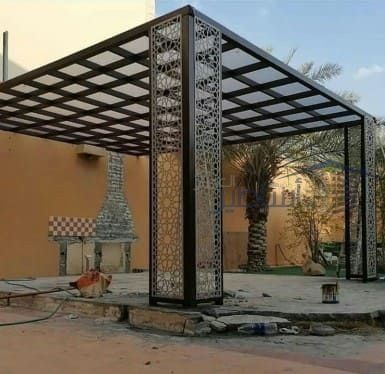 Стекляний  навес