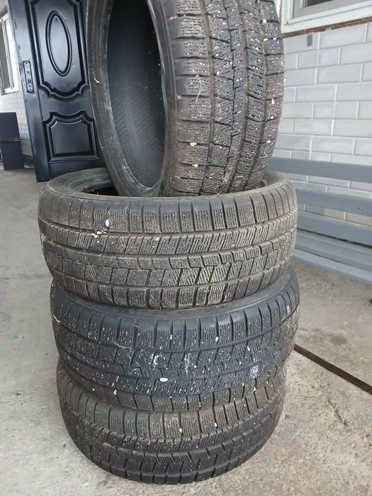 Продам зимние шины